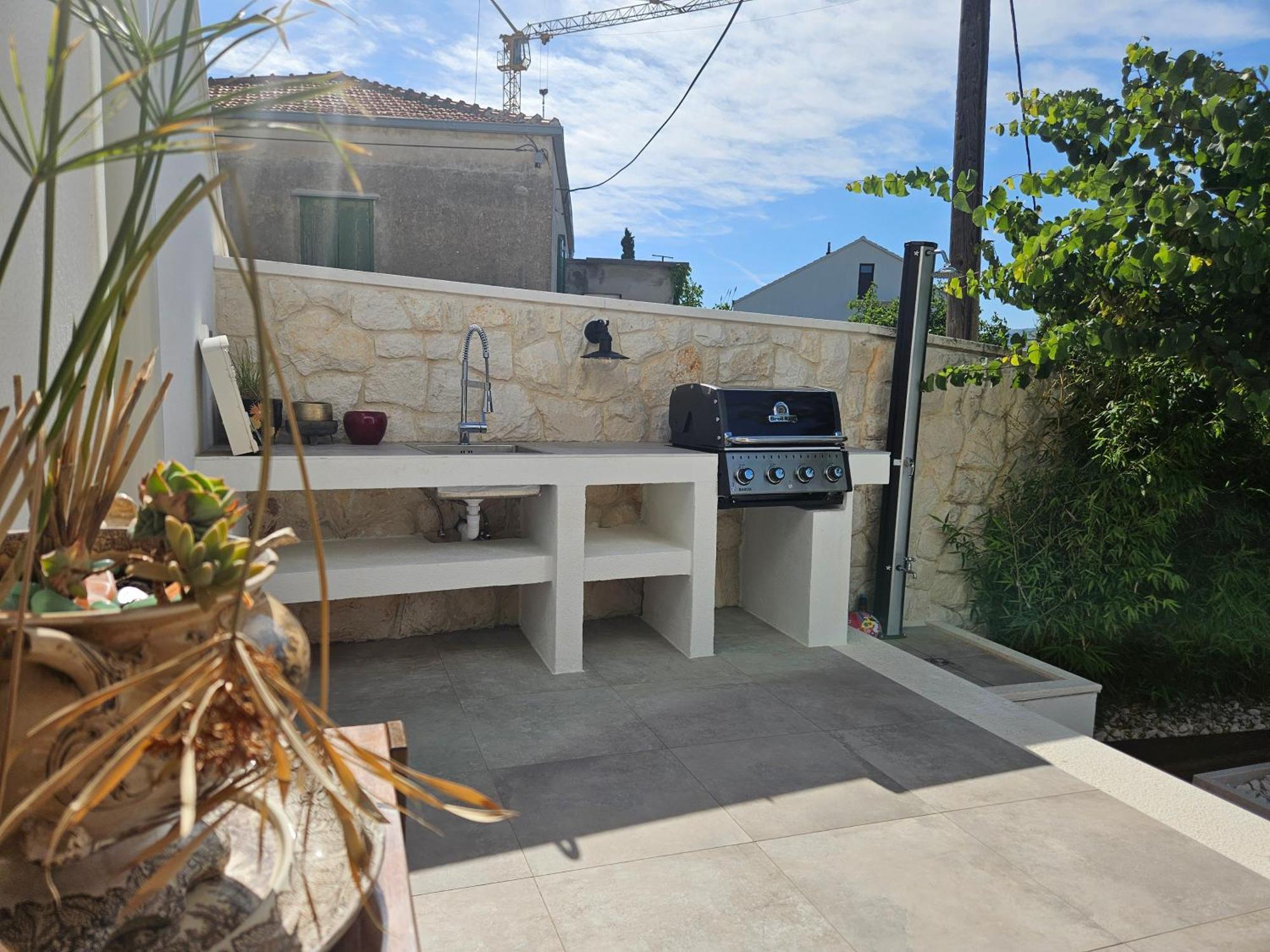 The Three Flowers Pool House تروغير المظهر الخارجي الصورة