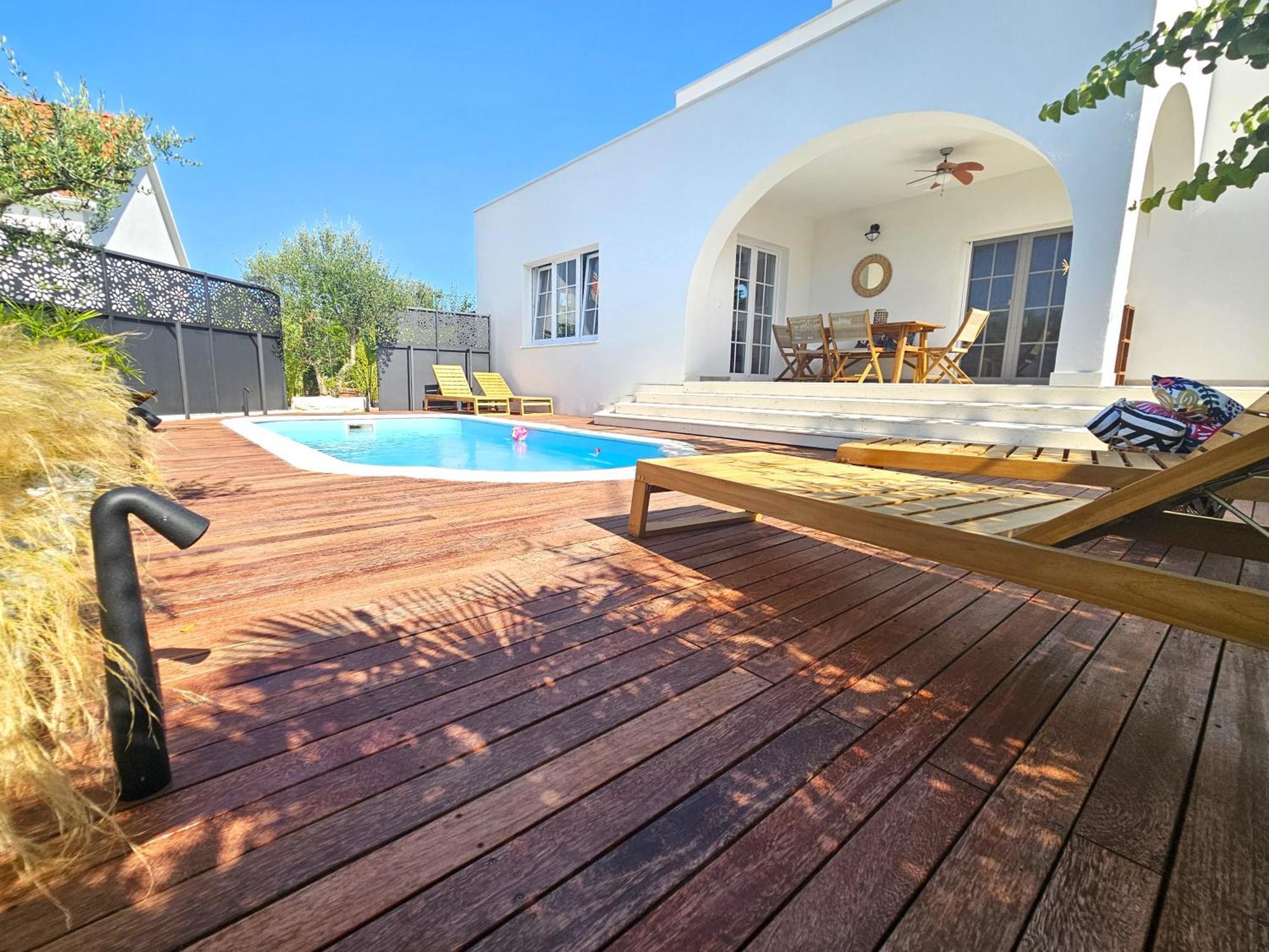 The Three Flowers Pool House تروغير المظهر الخارجي الصورة