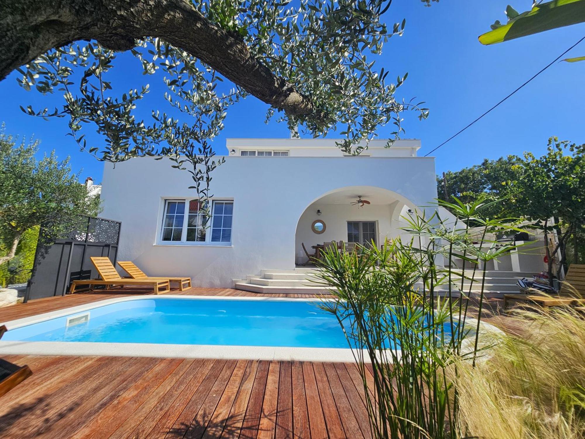 The Three Flowers Pool House تروغير المظهر الخارجي الصورة