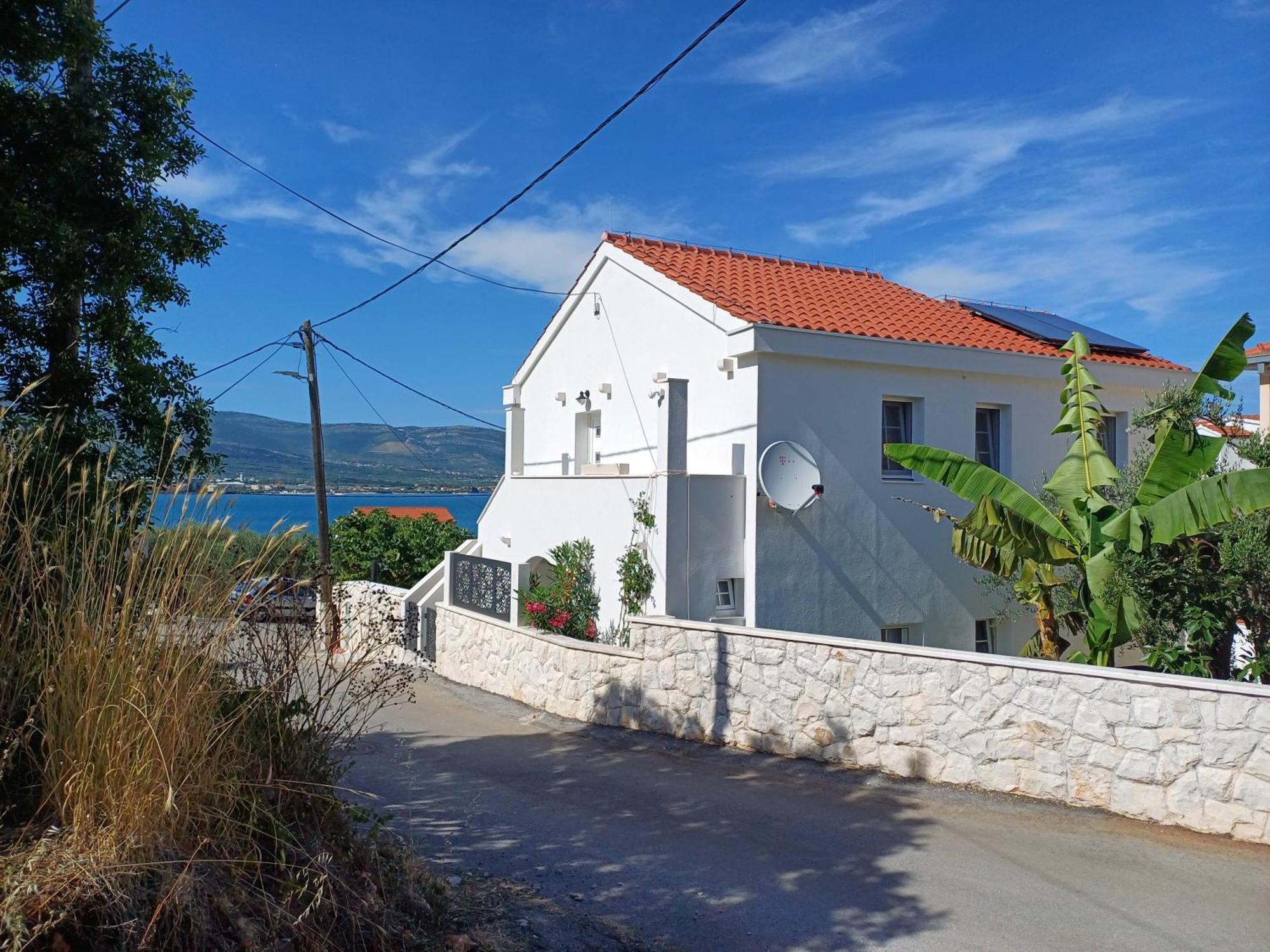 The Three Flowers Pool House تروغير المظهر الخارجي الصورة